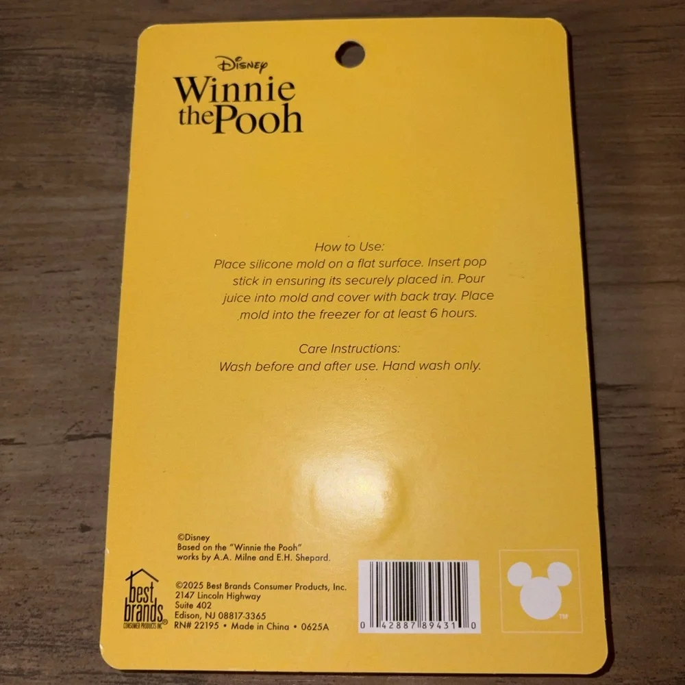 🆕💜 Disney Winnie the Pooh Silicone Popsicle Ice Pop Mold Yellow NWT Kitchen